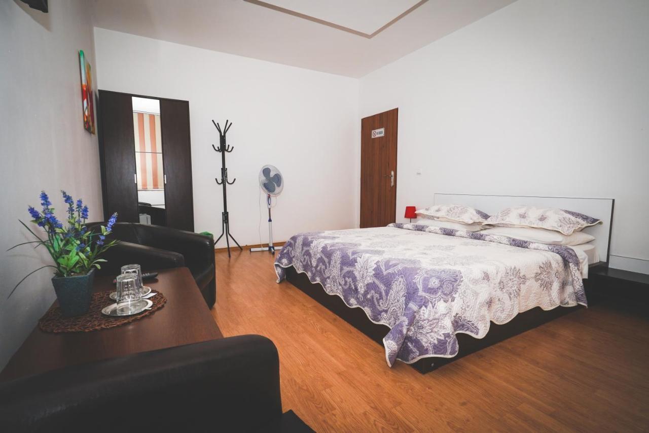 Pensiunea Dolce Timisoara Luaran gambar